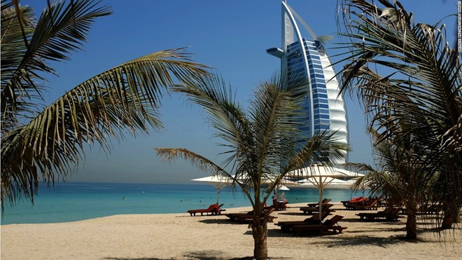 Giá vé ở Motiongate Dubai là 90 USD cho người lớn, 76 USD cho trẻ em. Giá vé Bollywood Parks Dubai là 78 USD cho người lớn và 67 USD cho trẻ em. Giá vé vào cửa tất cả các công viên trong 4 ngày là 242 USD cho người lớn và 215 USD cho trẻ em. Giá vé VIP cho 1 ngày mà không phải xếp hàng và có hướng dẫn viên riêng là 408 USD. Giá vé ở Motiongate Dubai là 90 USD cho người lớn, 76 USD cho trẻ em. Giá vé Bollywood Parks Dubai là 78 USD cho người lớn và 67 USD cho trẻ em. Giá vé vào cửa tất cả các công viên trong 4 ngày là 242 USD cho người lớn và 215 USD cho trẻ em. Giá vé VIP cho 1 ngày mà không phải xếp hàng và có hướng dẫn viên riêng là 408 USD.